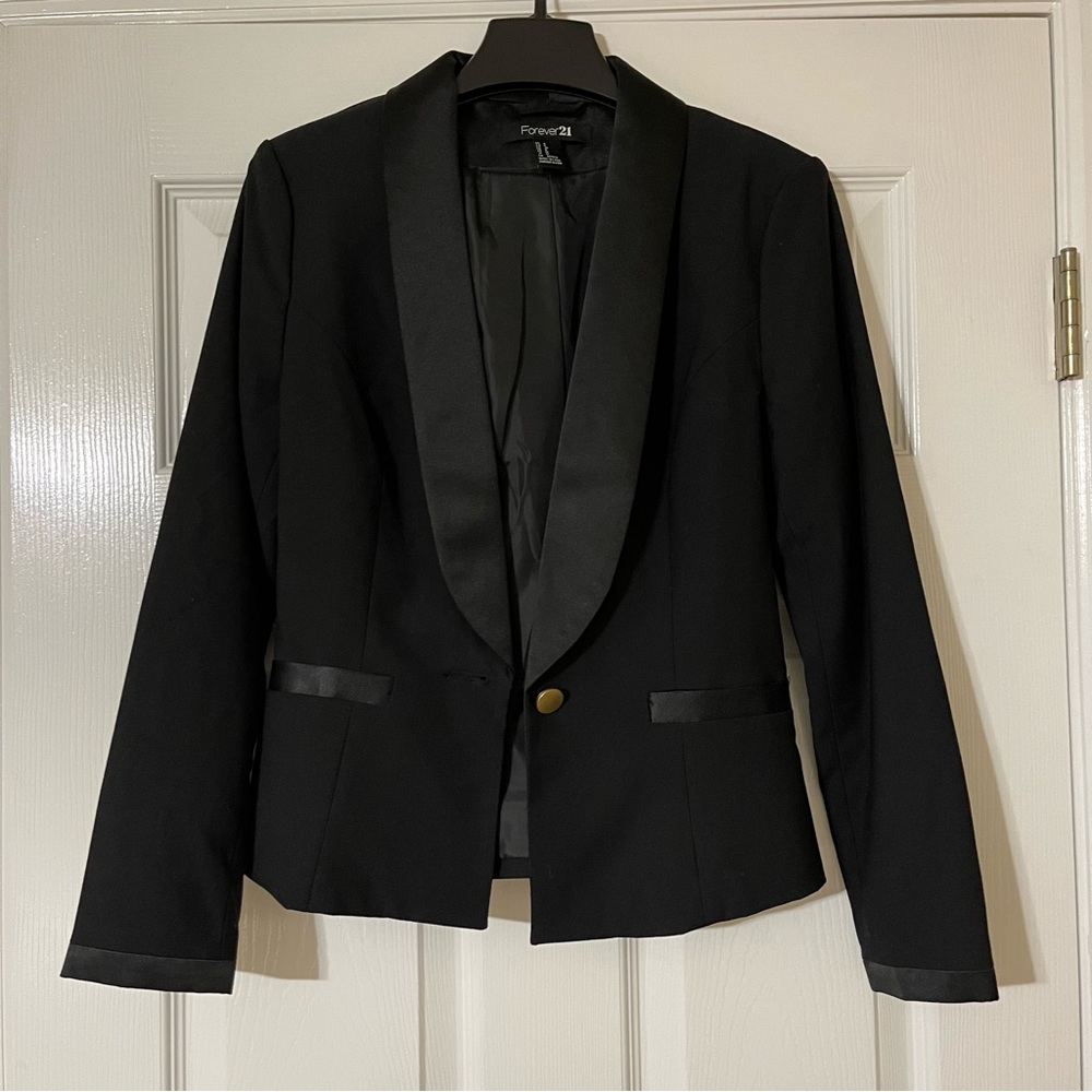 Forever 21 Black Blazer with Silk Lapel